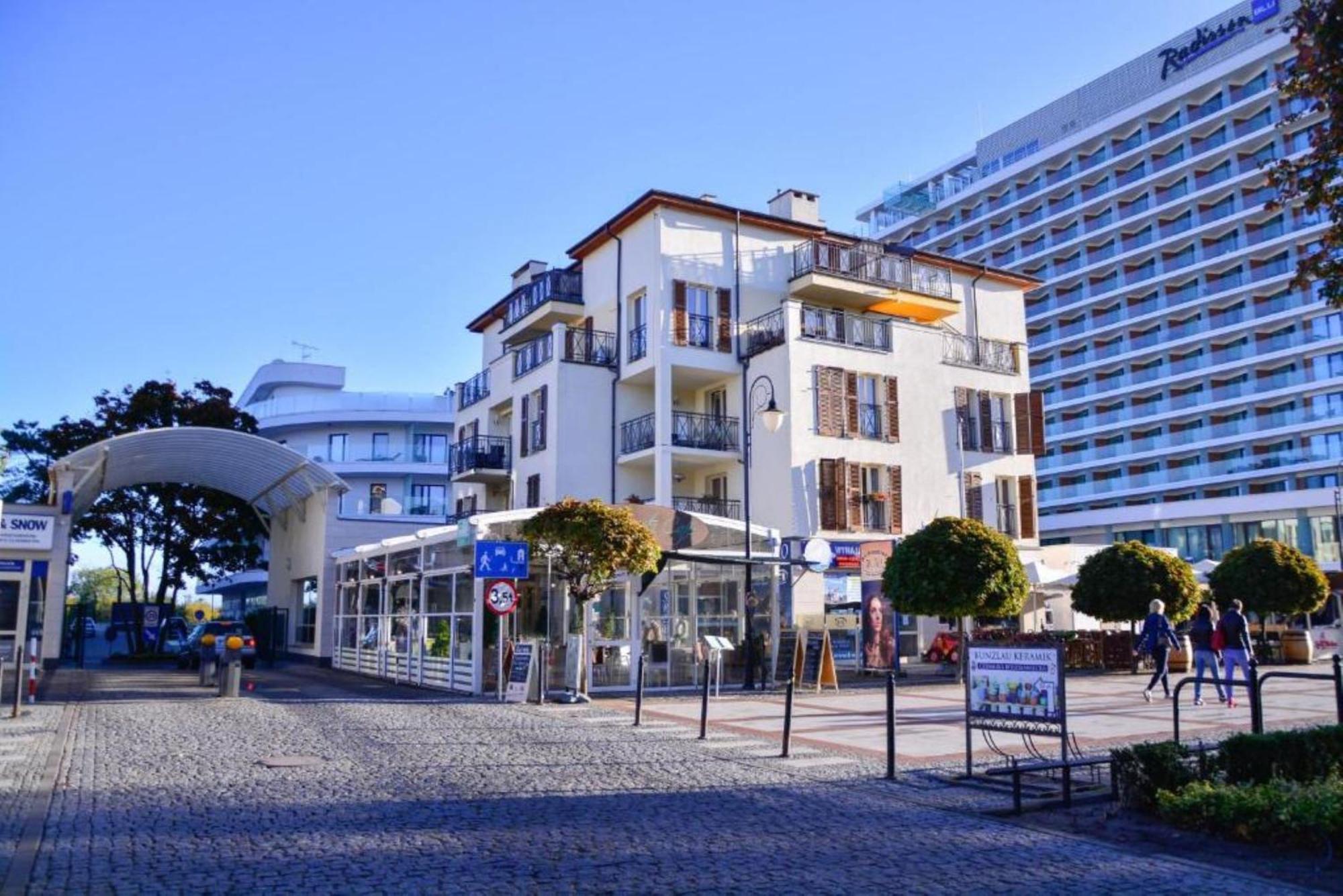 Apartamenty Promenada Z Tarasem I Parkingiem - Apartamenty Na Wyspie Свиноуйсьце Экстерьер фото